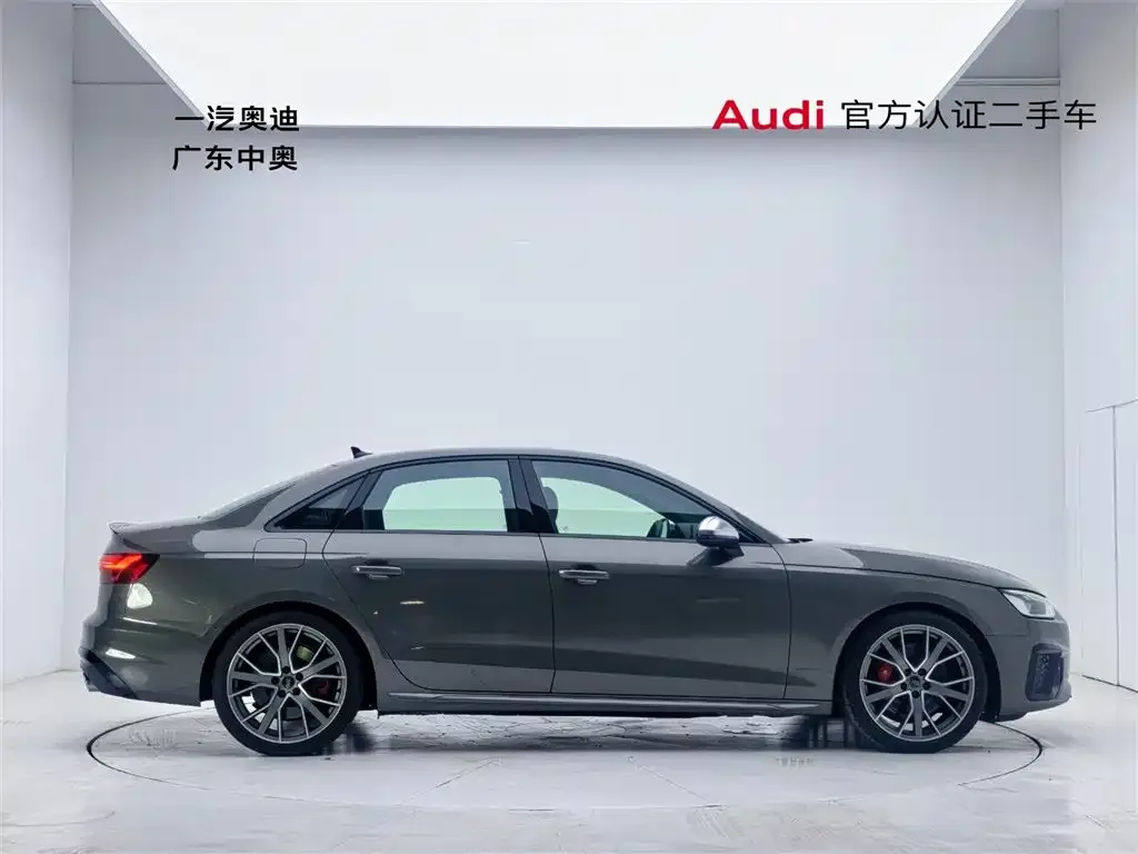 Audi S4 — фото 4