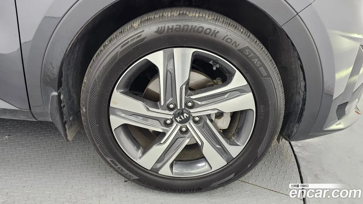 Kia Sorento — фото 8