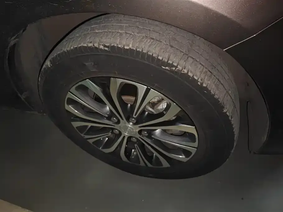 Buick GL8 2021 из CN, фото 2