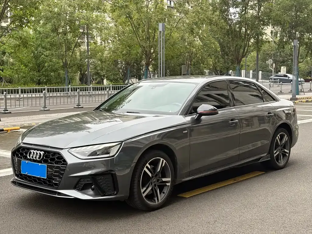 Audi A4L 2023 из CN, фото 9