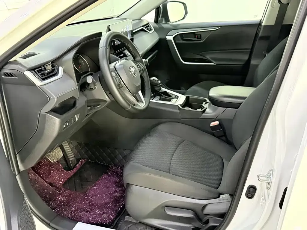 Toyota RAV4 2025 из CN, фото 8