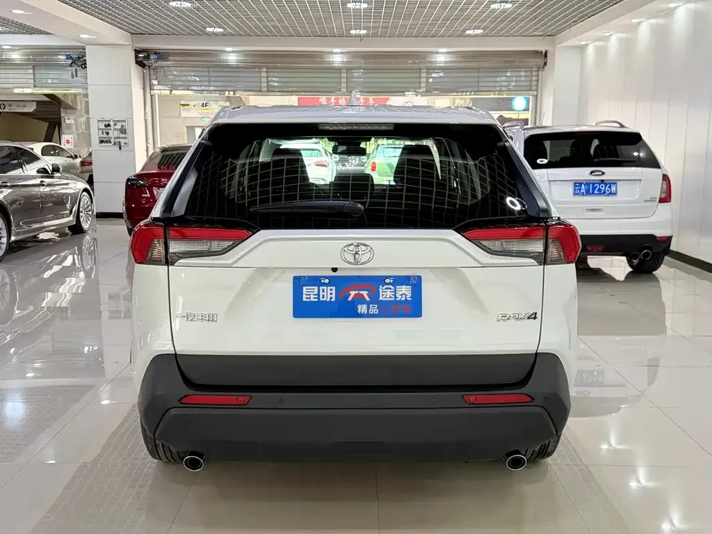 Toyota RAV4 2025 из CN, фото 9