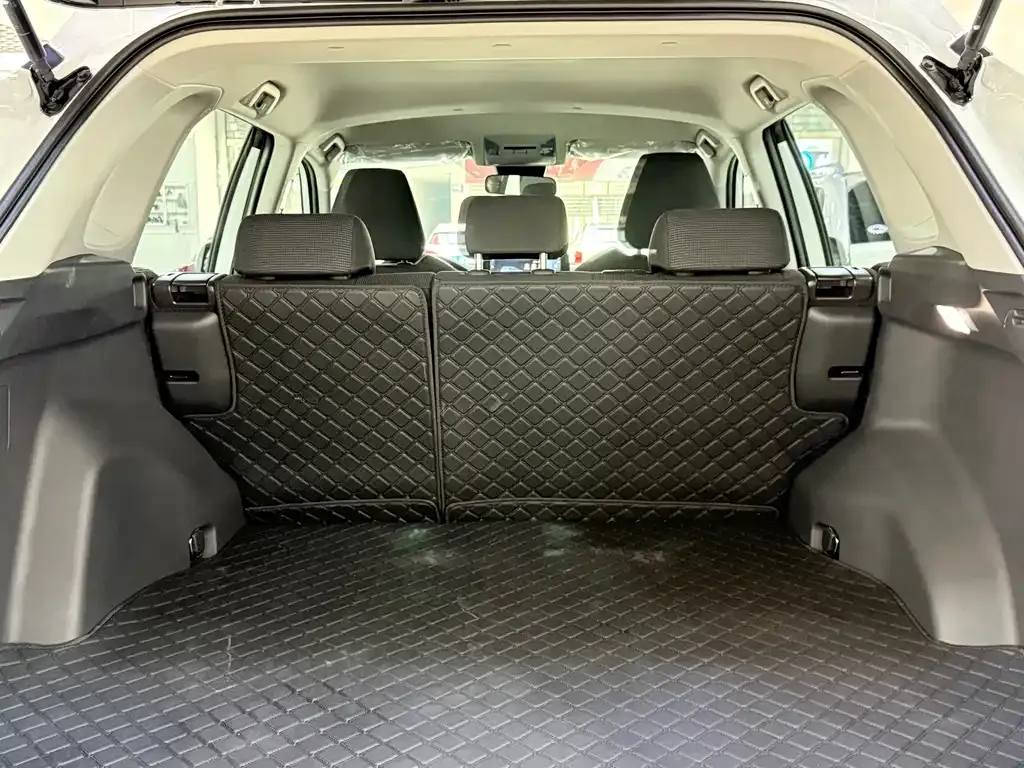 Toyota RAV4 2025 из CN, фото 7