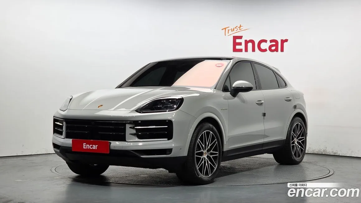 Porsche Cayenne 3.0 E-Hybrid Coupe 1