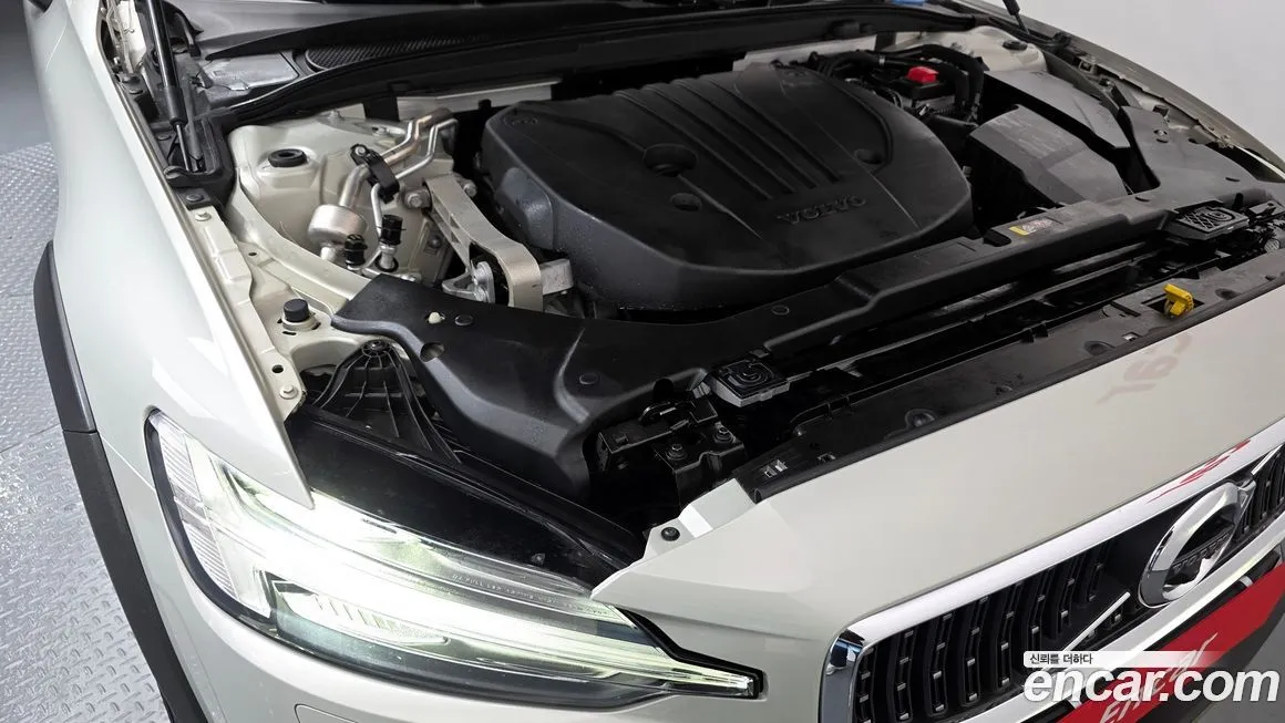 Volvo V60 2021 из KR, фото 10