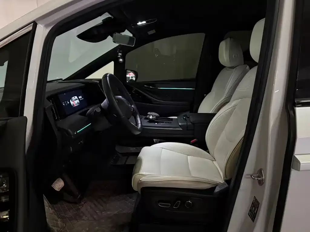 GAC Motor Trumpchi M8 2022 из CN, фото 2
