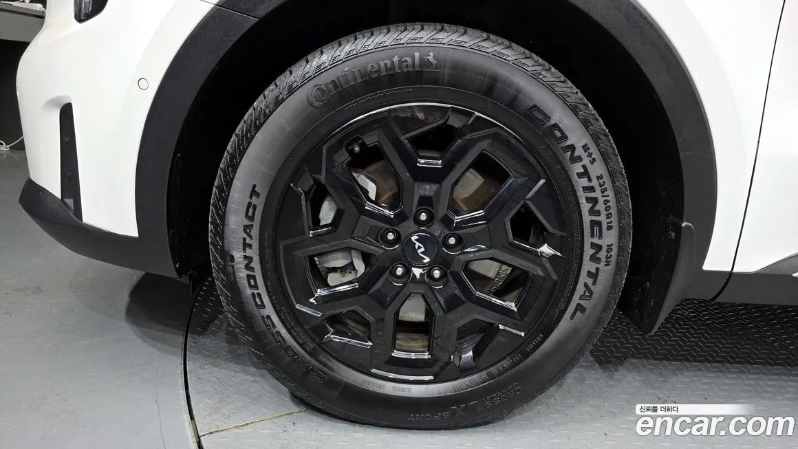 Kia Sorento — фото 5