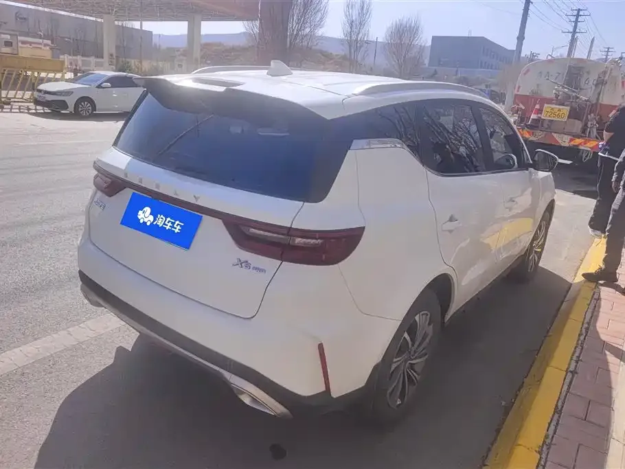 Geely Vision X6 — фото 4