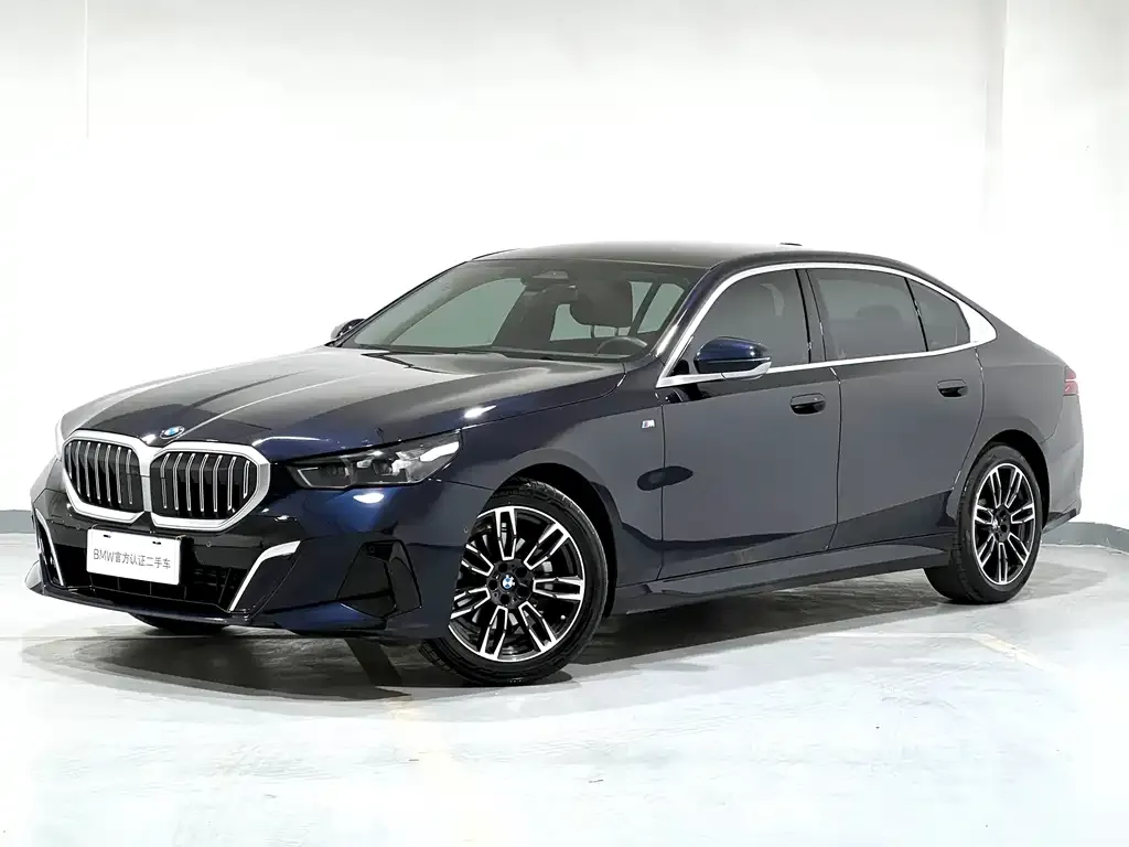 BMW 5 Series 2024 из CN, фото 1