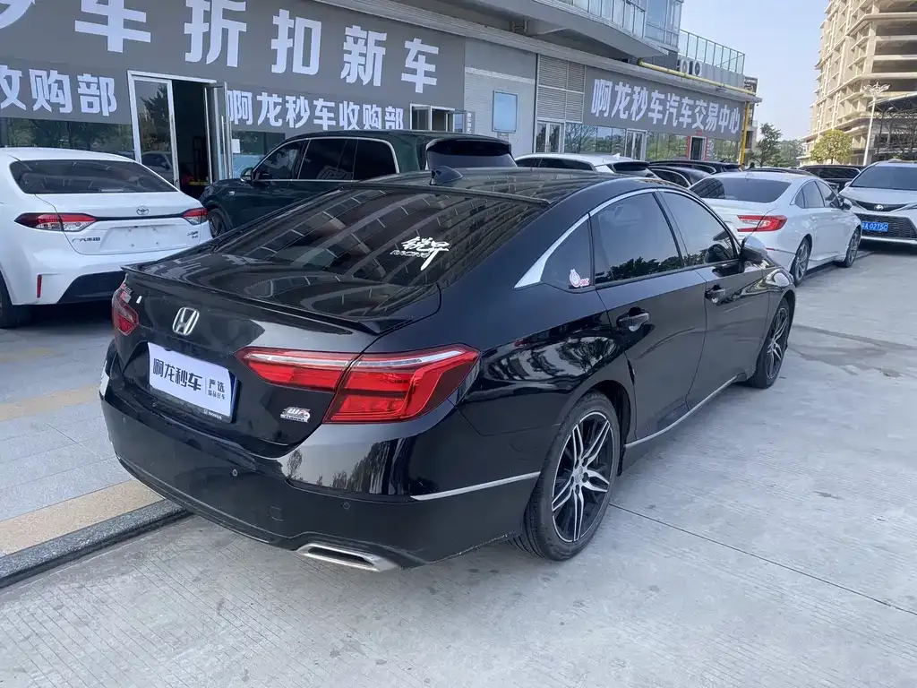 Honda Inspire 2023 из CN, фото 3