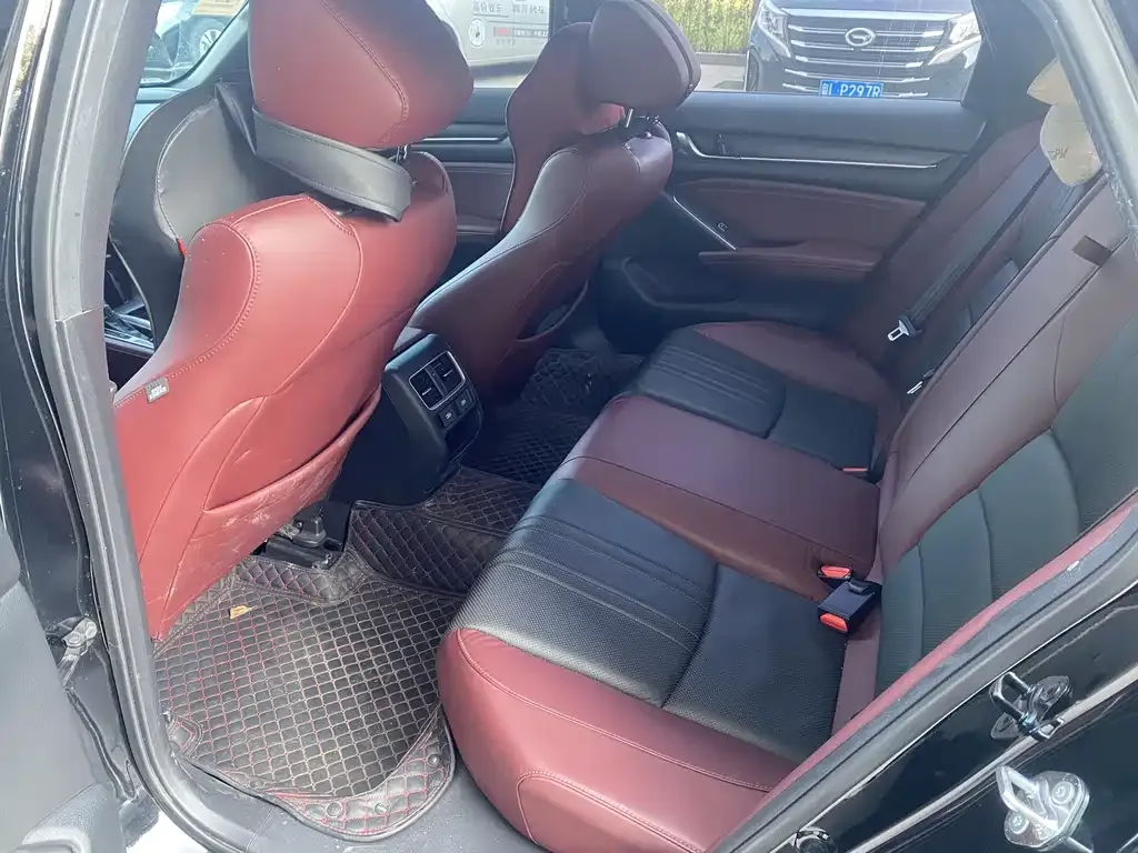 Honda Inspire 2023 из CN, фото 9