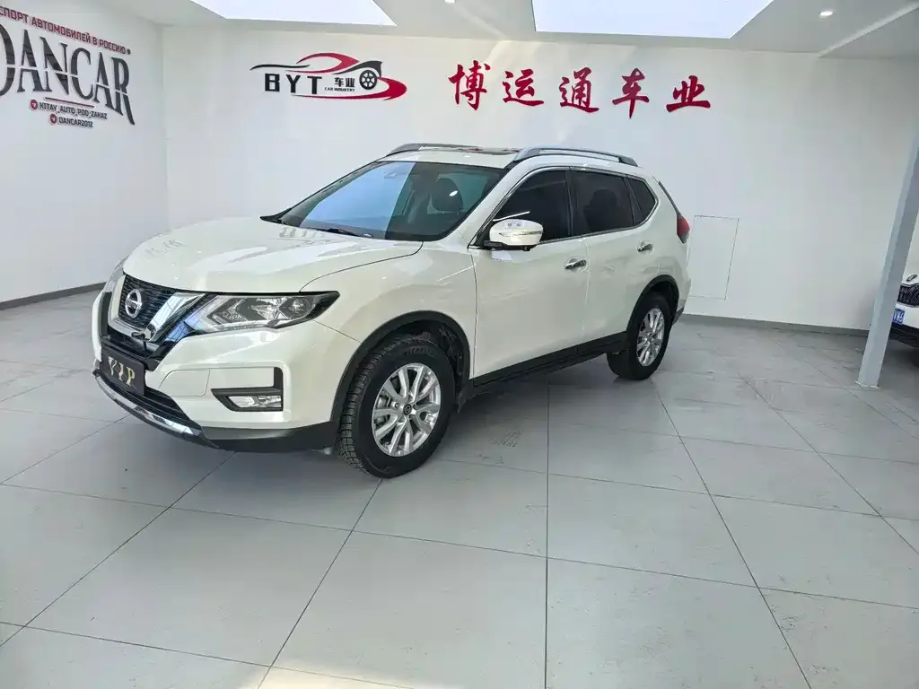Nissan X-Trail 2023 из CN, фото 1