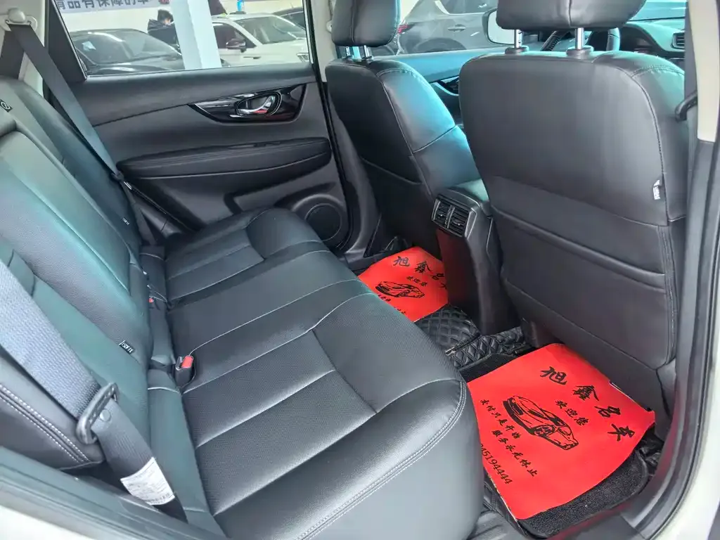 Nissan X-Trail 2023 из CN, фото 2