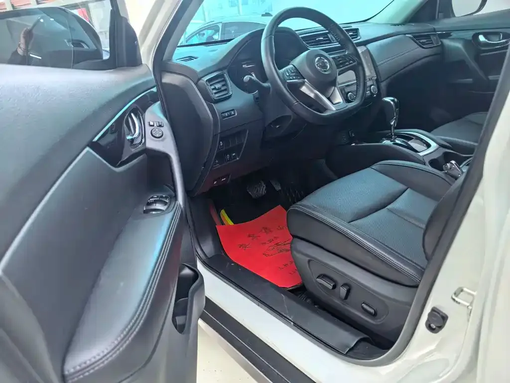 Nissan X-Trail 2023 из CN, фото 4