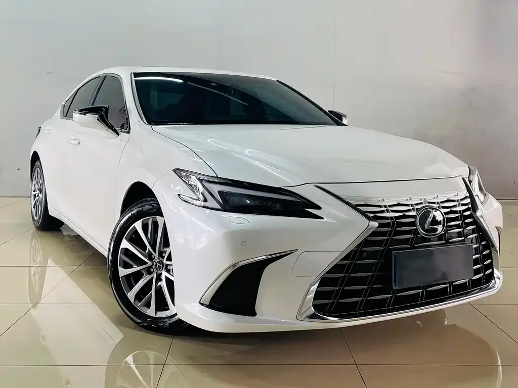 Lexus ES — фото 6