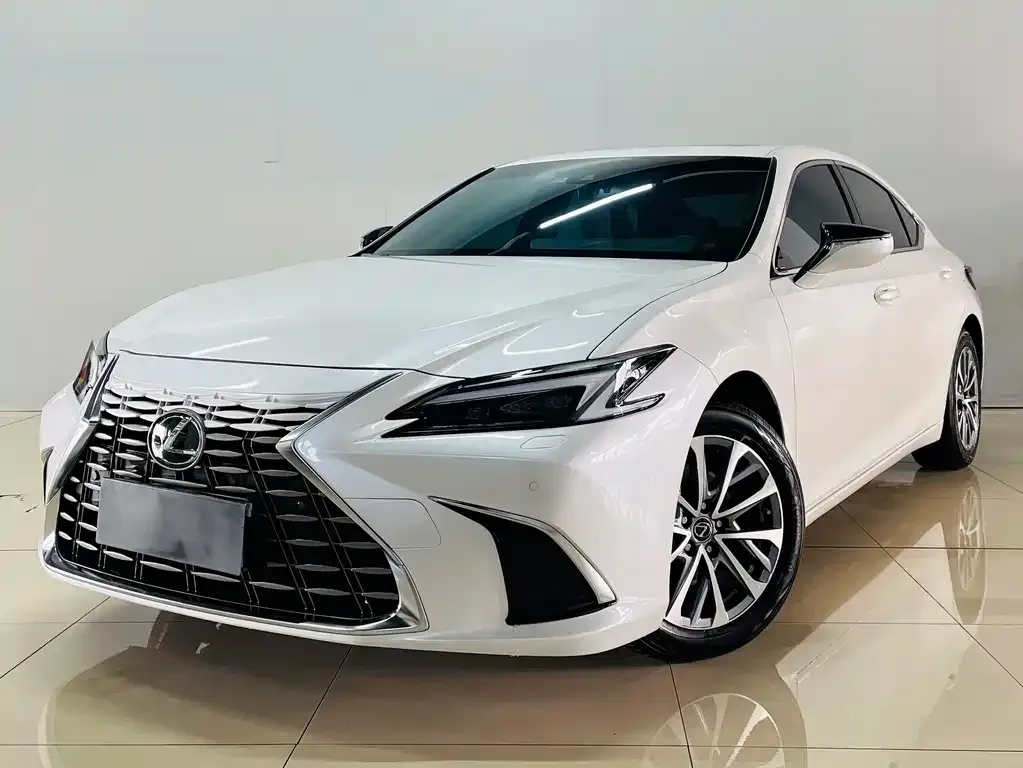 Lexus ES — фото 7