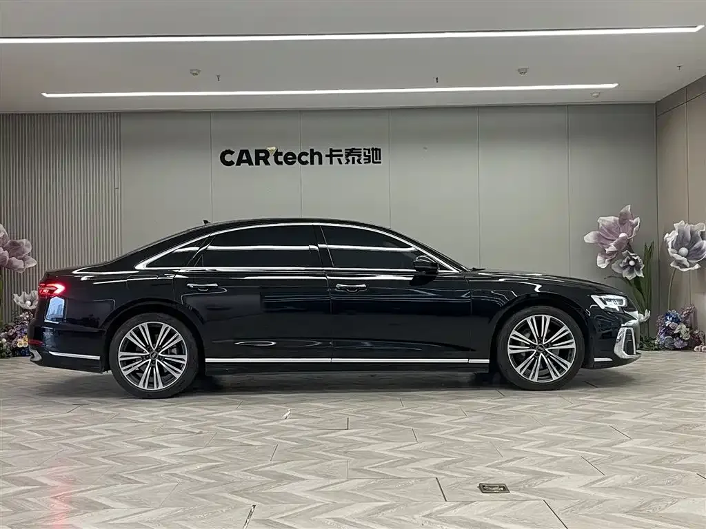 Audi A8 2023 из CN, фото 8