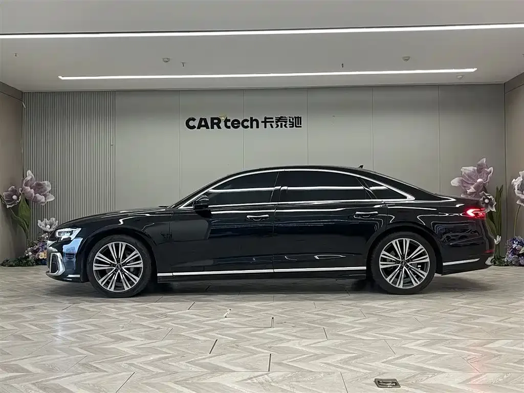 Audi A8 2023 из CN, фото 6