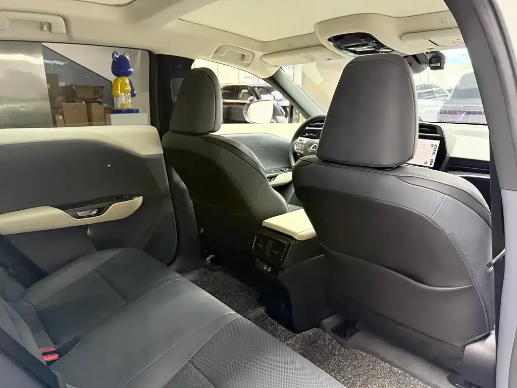 Lexus RZ 2023 из CN, фото 8