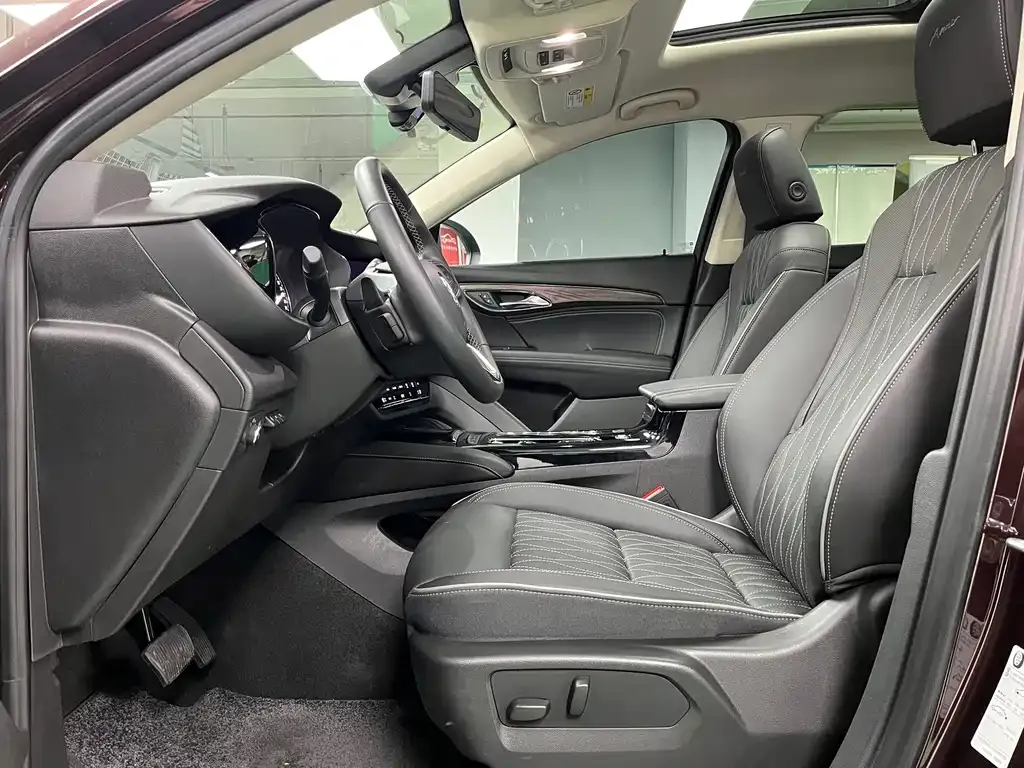 Buick Envision Plus — фото 5