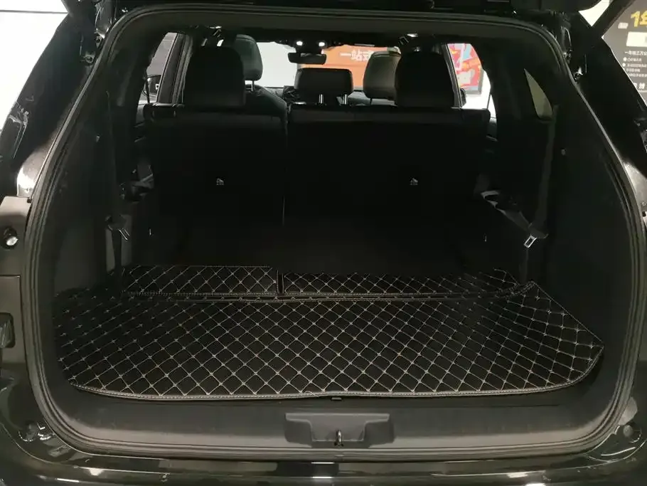 Toyota Crown Kluger 2023 из CN, фото 9