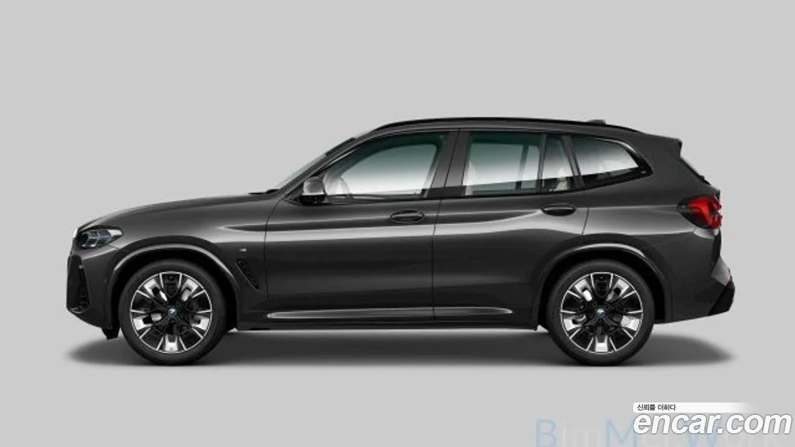 BMW iX3 — фото 3