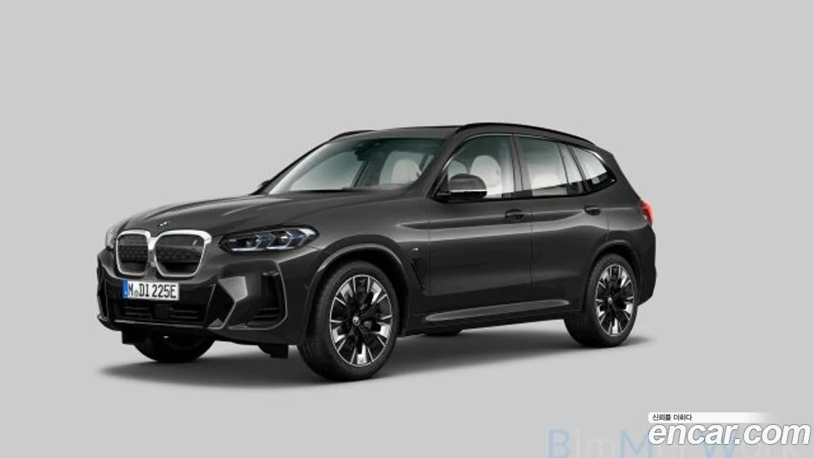 BMW iX3 — фото 2