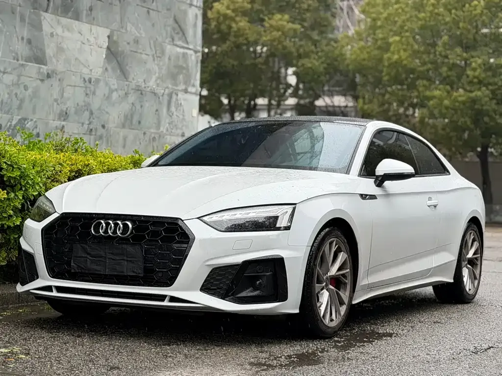 Audi A5 (Import) — фото 1