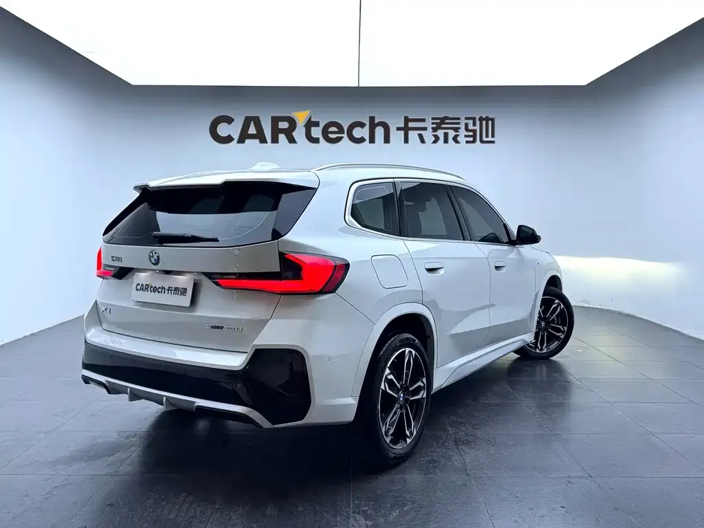 BMW X1 2024 из CN, фото 8
