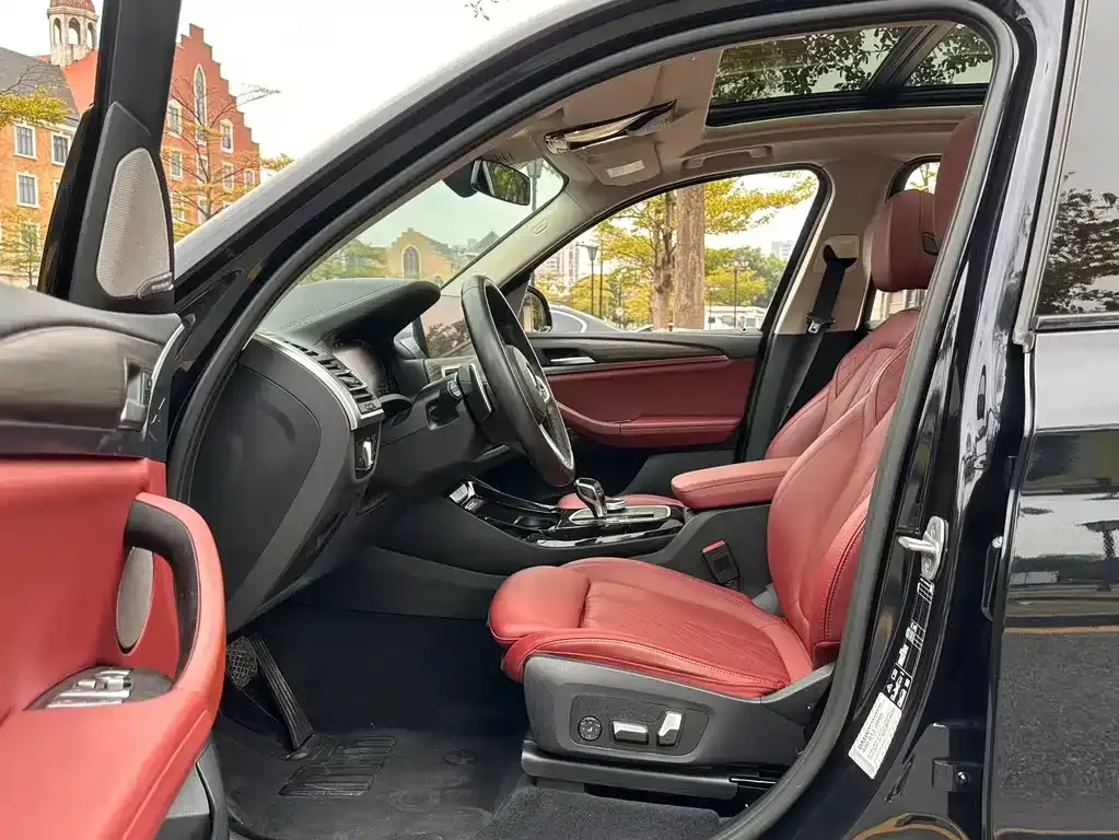 BMW X3 2022 из CN, фото 2