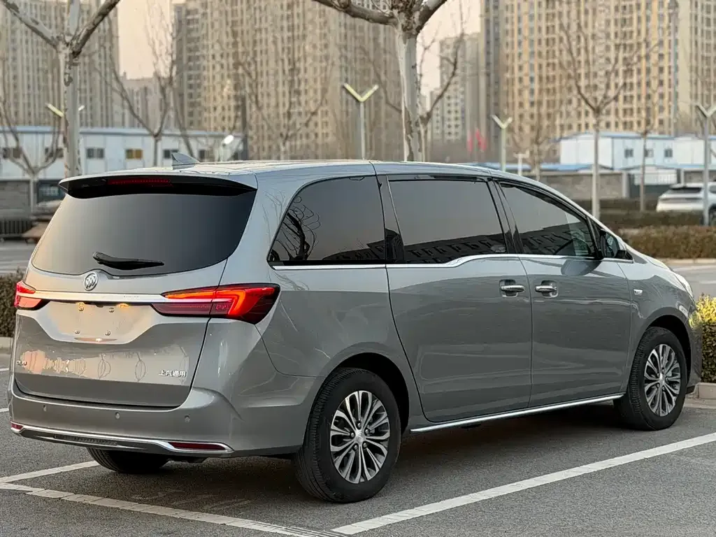 Buick GL8 2023 из CN, фото 5