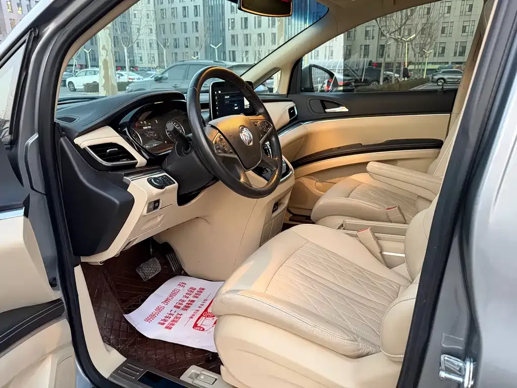 Buick GL8 2023 из CN, фото 9