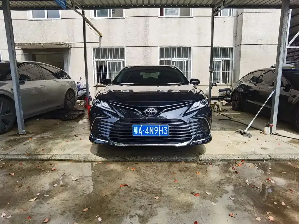 Toyota Camry 2023 из CN, фото 10