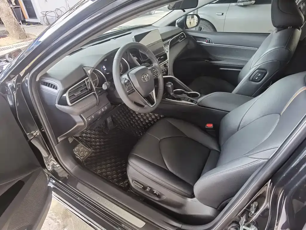 Toyota Camry 2023 из CN, фото 9