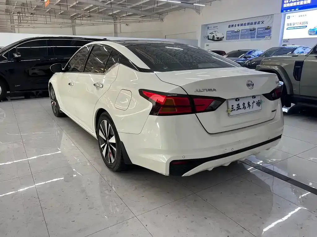 Nissan Teana 2023 из CN, фото 2