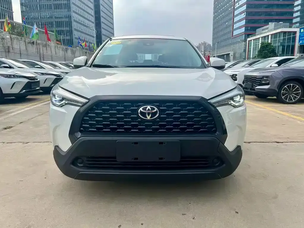 Toyota Corolla Cross — фото 3