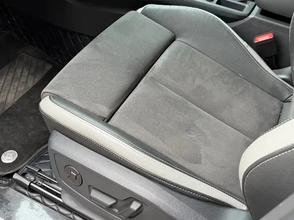 Audi Q3 2023 из CN, фото 10