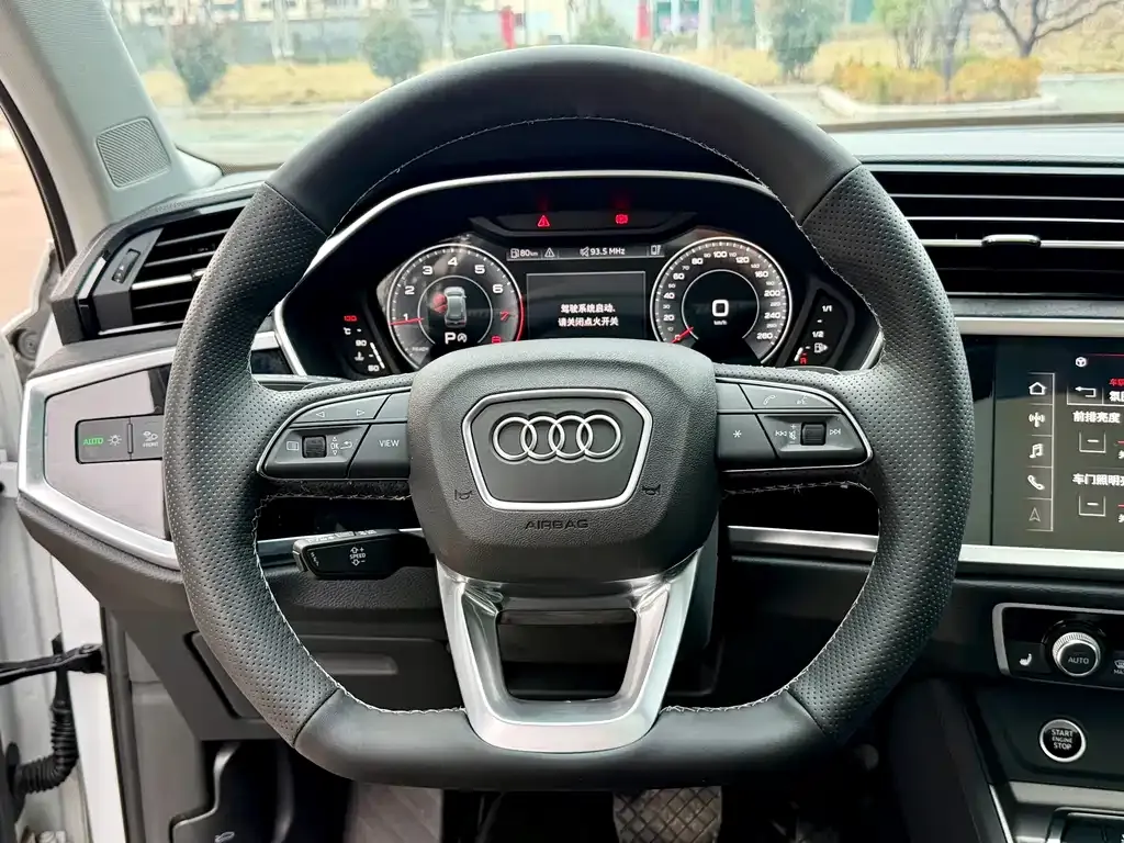 Audi Q3 2023 из CN, фото 6