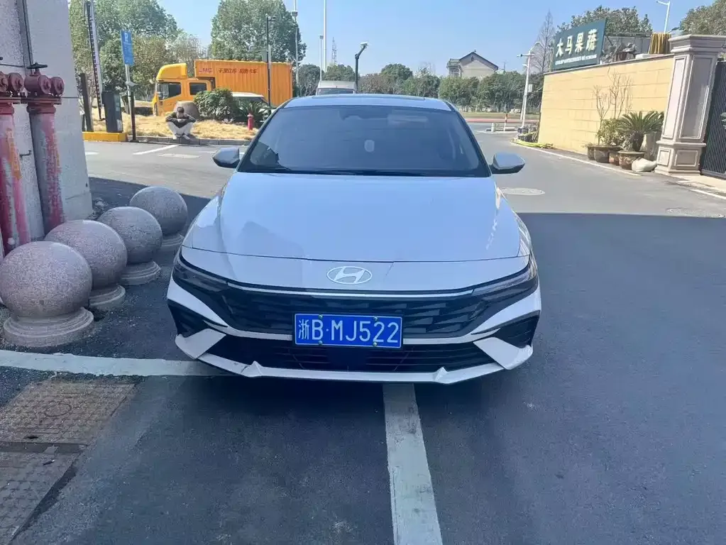 Hyundai Elantra 2024 из CN, фото 1
