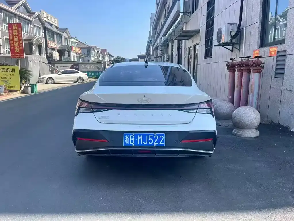 Hyundai Elantra 2024 из CN, фото 9