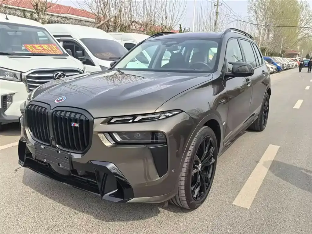 BMW X7 M60i