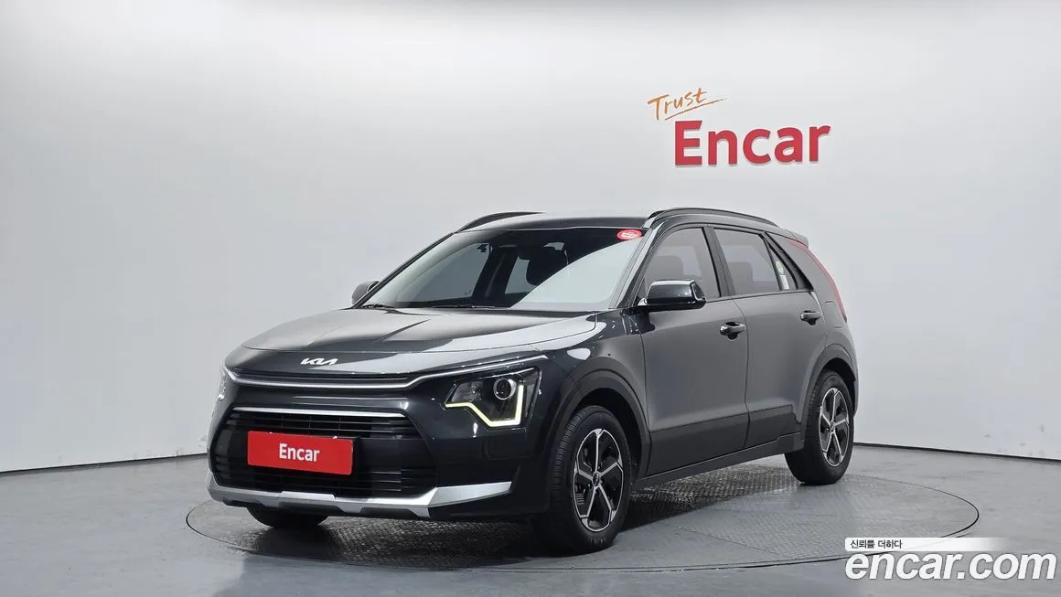 Kia Niro — фото 1