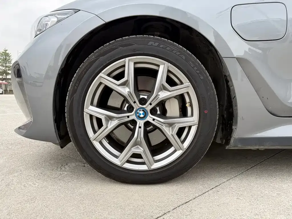 BMW i3 — фото 3