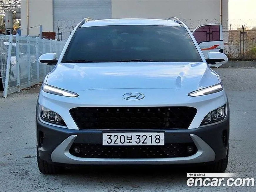Hyundai Kona — фото 1