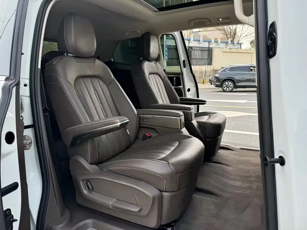 Volkswagen Viloran 2021 из CN, фото 3