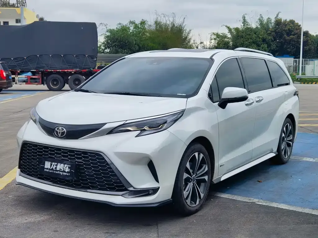 Toyota Granvia 2025 из CN, фото 1