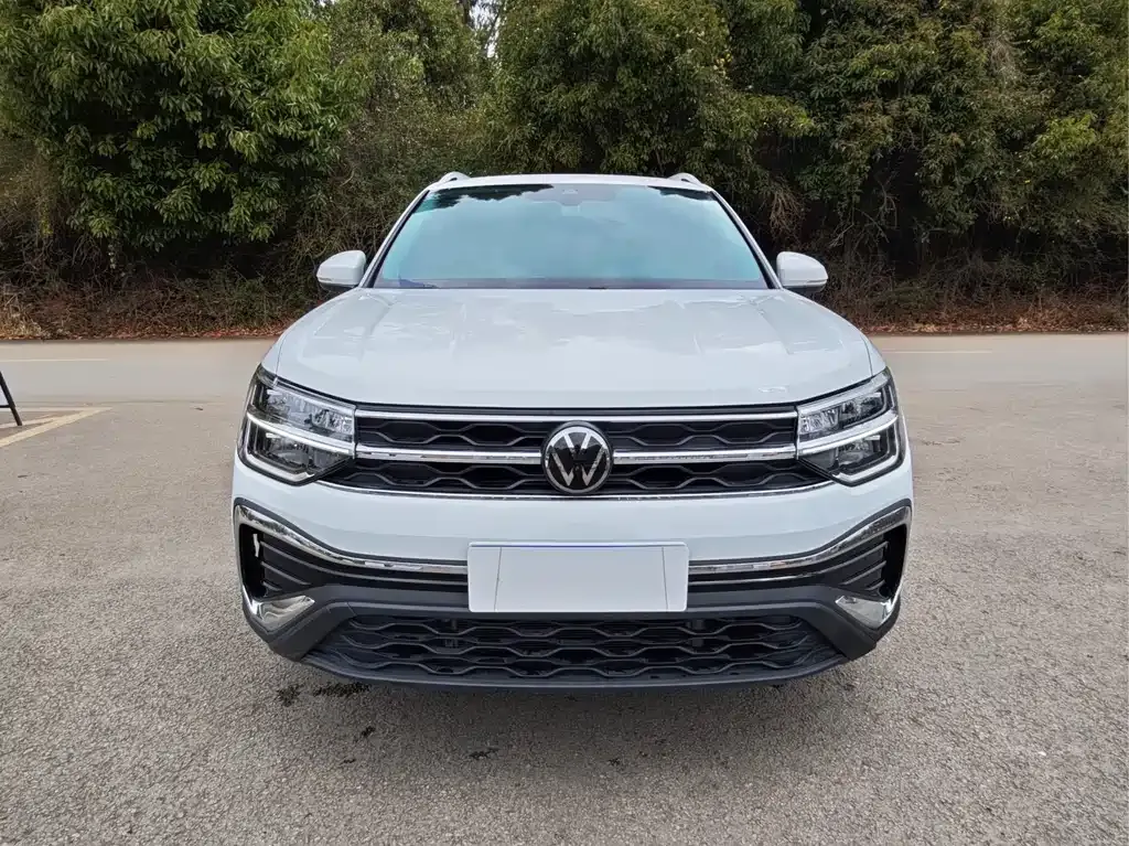 Volkswagen Tharu — фото 10