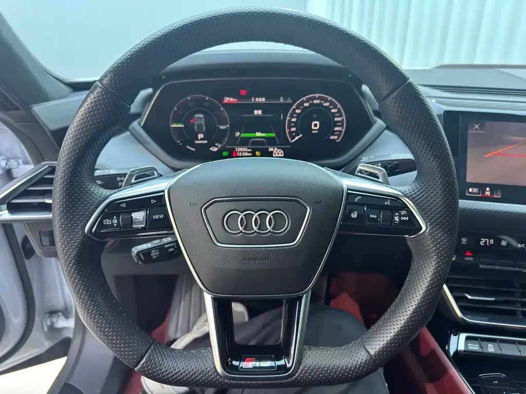 Audi RS e-tron GT 2023 из CN, фото 4