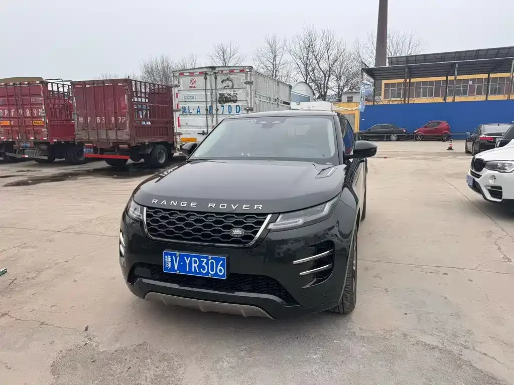 Land Rover Evoque — фото 1