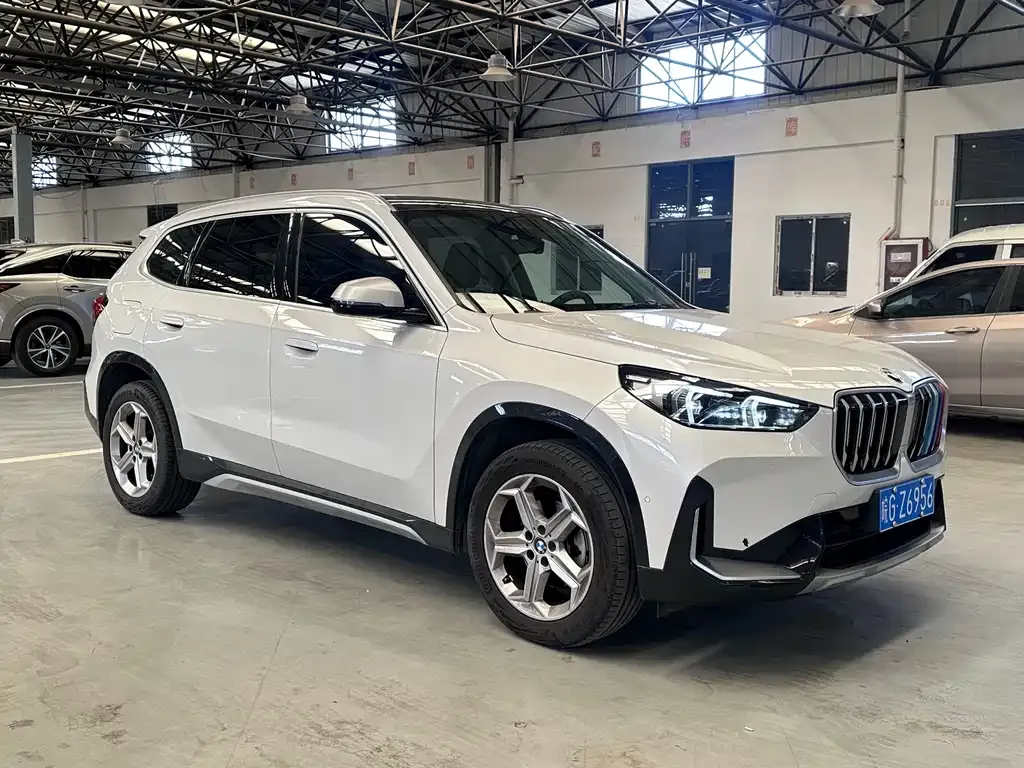BMW X1 — фото 6